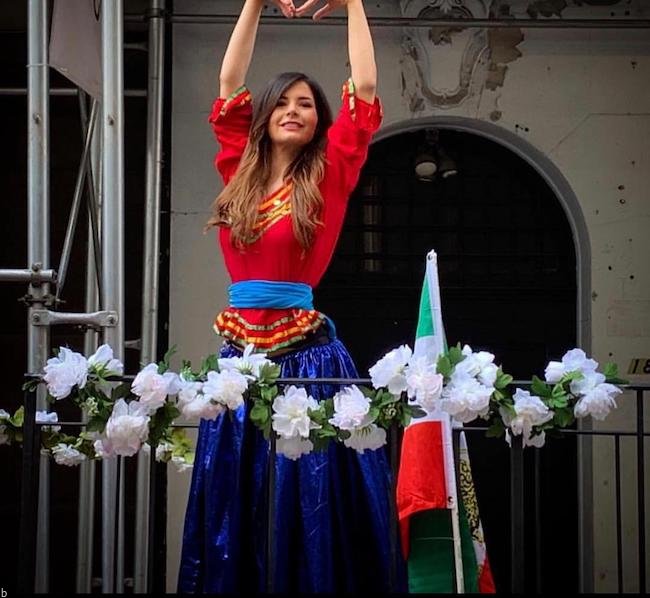پری تژدان کیست؟‌ | بیوگرافی رقصنده مشهور ایرانی در اینستاگرام (+ عکس)