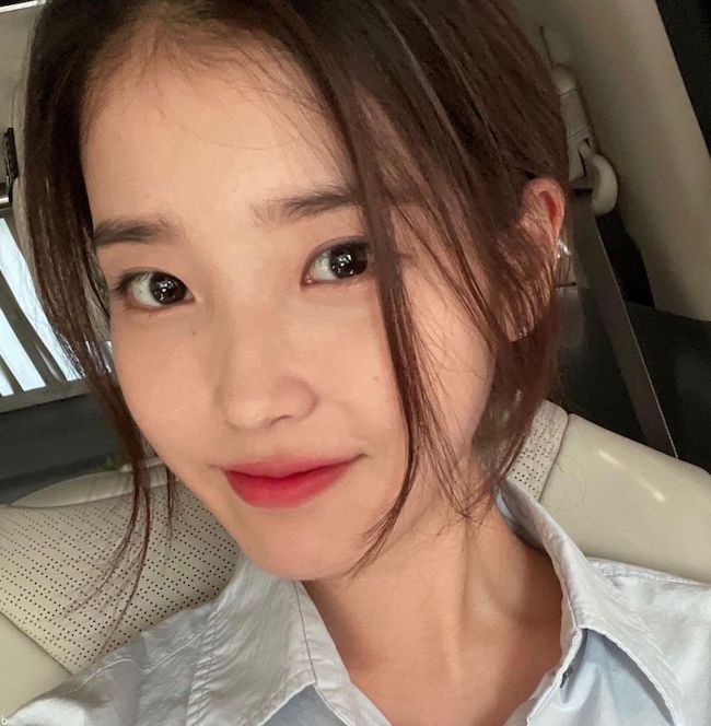 آی یو IU کیست؟ | بیوگرافی خواننده جذاب کره ای به همراه عکس داغ و حواشی او
