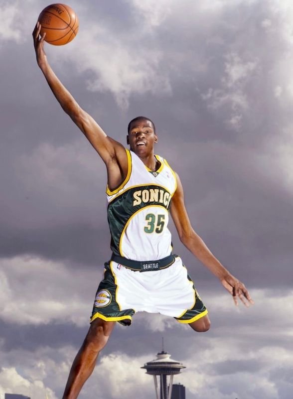 کوین دورانت کیست؟ | بیوگرافی ارزشمندترین بازیکن بسکتبال NBA (+عکس)